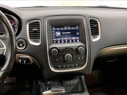 Used 2019 Dodge Durango SXT image 8