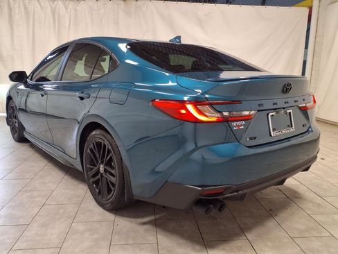 Used 2025 Toyota Camry SE w/ Convenience Package FWD image 7