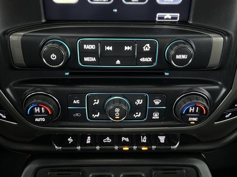 Used 2018 Chevrolet Silverado 2500 High Country w/ Duramax Plus Package image 29