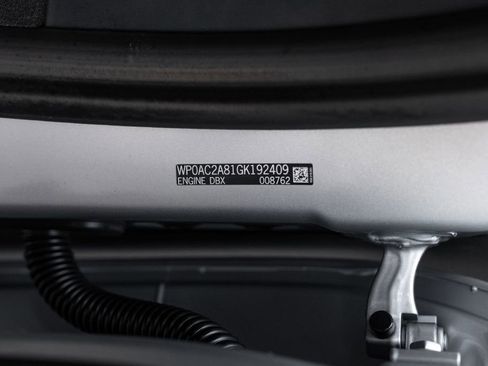 Used 2016 Porsche Cayman GT4 image 32