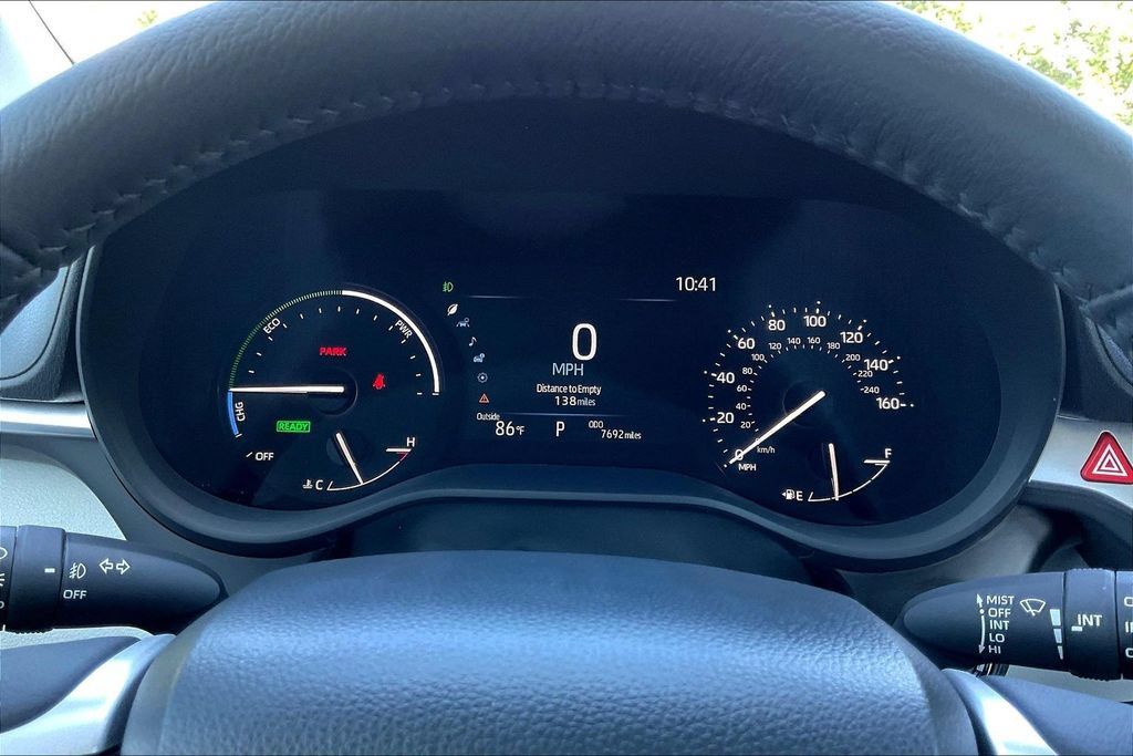 Used 2026 Toyota Sienna XLE FWD image 13