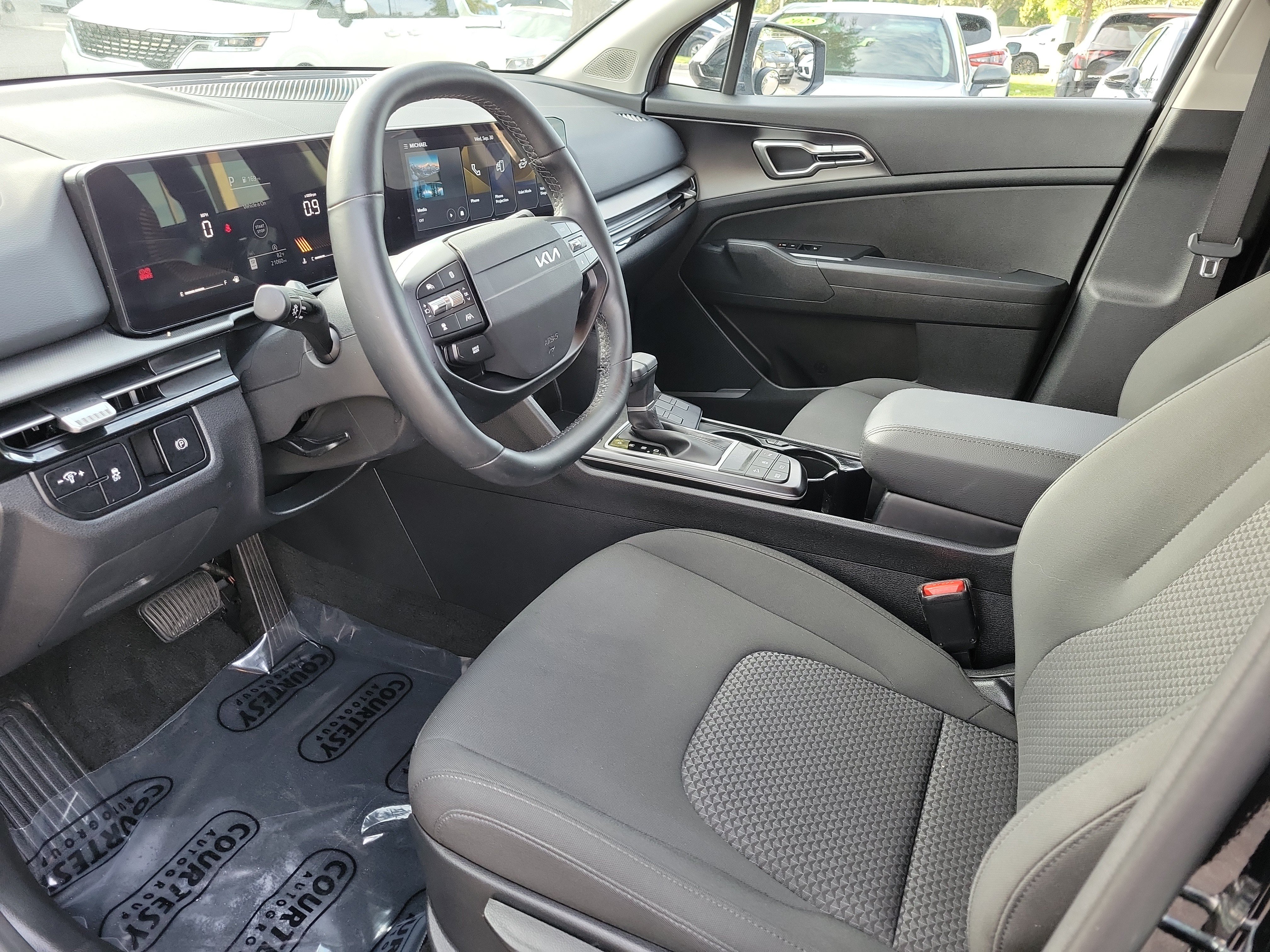 Certified 2026 Kia Sportage LX FWD image 18