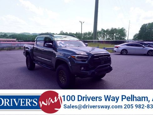 Used 2021 Toyota Tacoma Limited AWD/4WD image 1