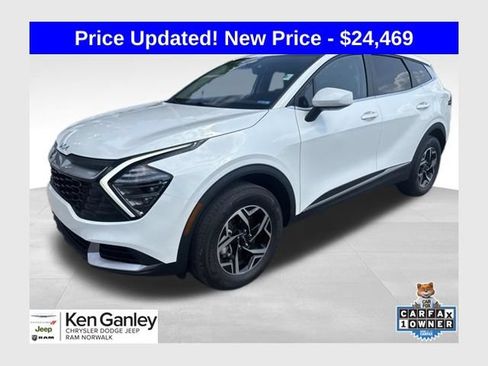 Used 2025 Kia Sportage LX AWD/4WD image 1