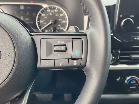 Used 2024 Nissan Pathfinder SL w/ SL Premium Package image 32