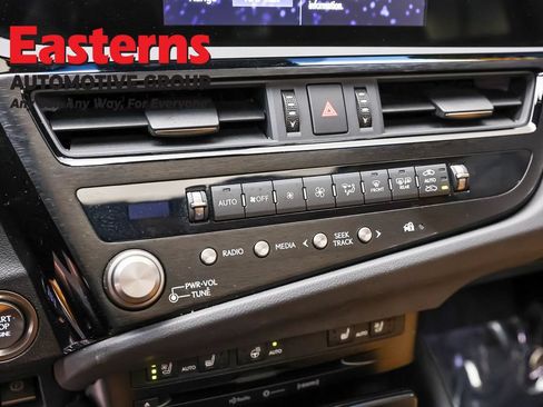 Used 2022 Lexus ES 350 w/ Premium Package FWD image 19
