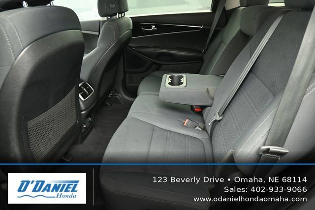 Used 2017 Kia Sorento AWD image 36