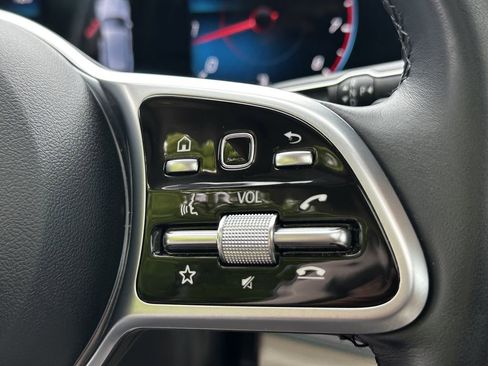 Certified 2022 Mercedes-Benz GLE 350 image 29