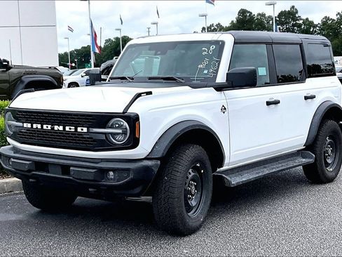 New 2026 Ford Bronco Outer Banks AWD/4WD image 2