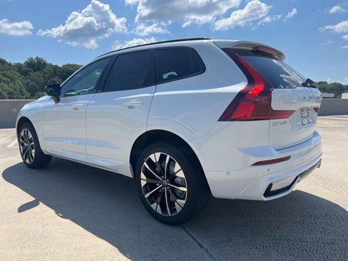 New 2026 Volvo XC60 B5 Plus w/ Climate Package image 5