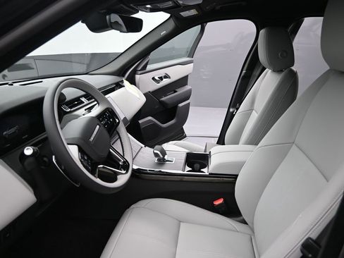 New 2026 Land Rover Range Rover Velar S image 21