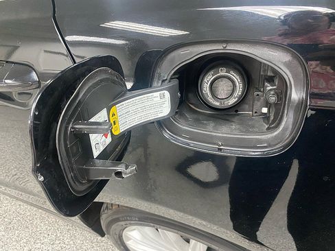 Used 2016 Ford Fusion Energi SE image 30