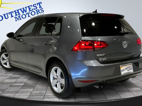 Used 2017 Volkswagen Golf S image 4