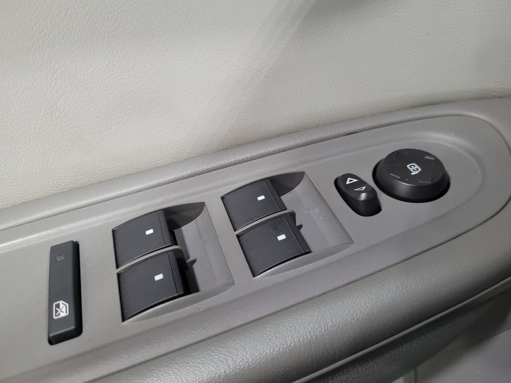 Used 2014 GMC Acadia SLE AWD/4WD image 27