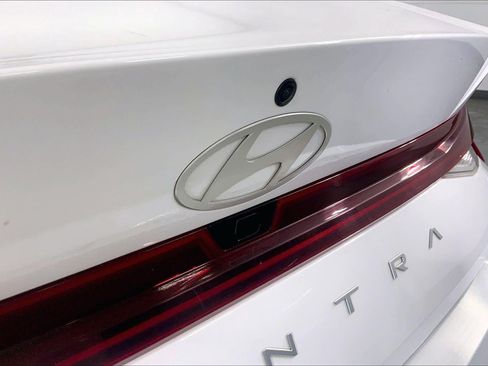 Used 2025 Hyundai Elantra SEL FWD image 30