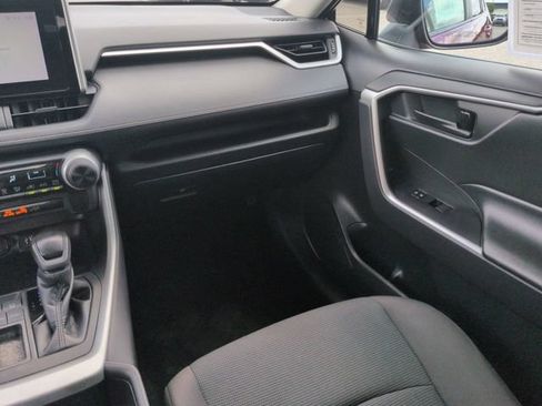 Used 2023 Toyota RAV4 LE FWD image 17