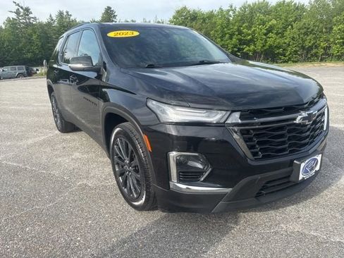 Used 2023 Chevrolet Traverse RS AWD/4WD image 8