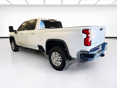 Used 2022 Chevrolet Silverado 3500 LTZ w/ LTZ Convenience Package image 6