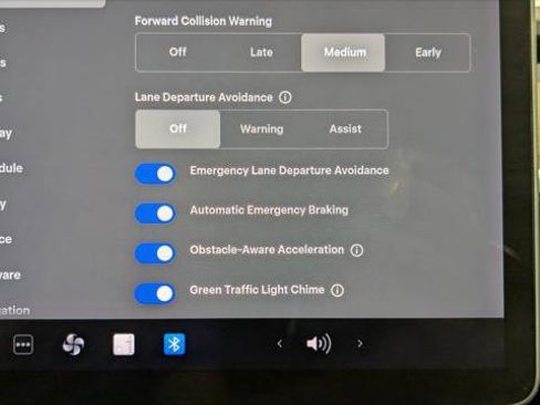 Used 2021 Tesla Model 3 Standard Range Plus image 31