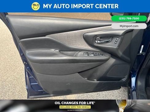 Used 2020 Nissan Murano SL w/ Moonroof Package AWD/4WD image 10