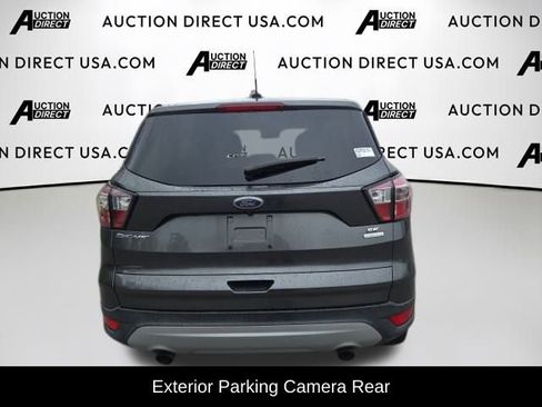 Used 2017 Ford Escape SE image 6