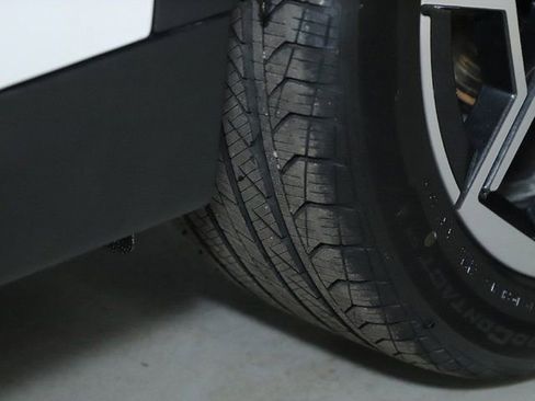 Certified 2025 BMW X2 xDrive28i w/ Premium Package image 38