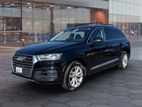 Used 2017 Audi Q7 3.0T Premium Plus AWD/4WD image 4