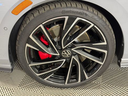 Used 2024 Volkswagen GTI Autobahn FWD image 13
