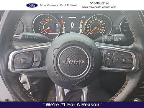 Used 2022 Jeep Wrangler Unlimited Sahara image 6