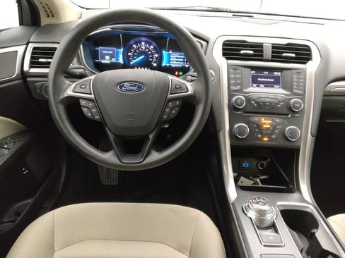 Used 2018 Ford Fusion S image 22