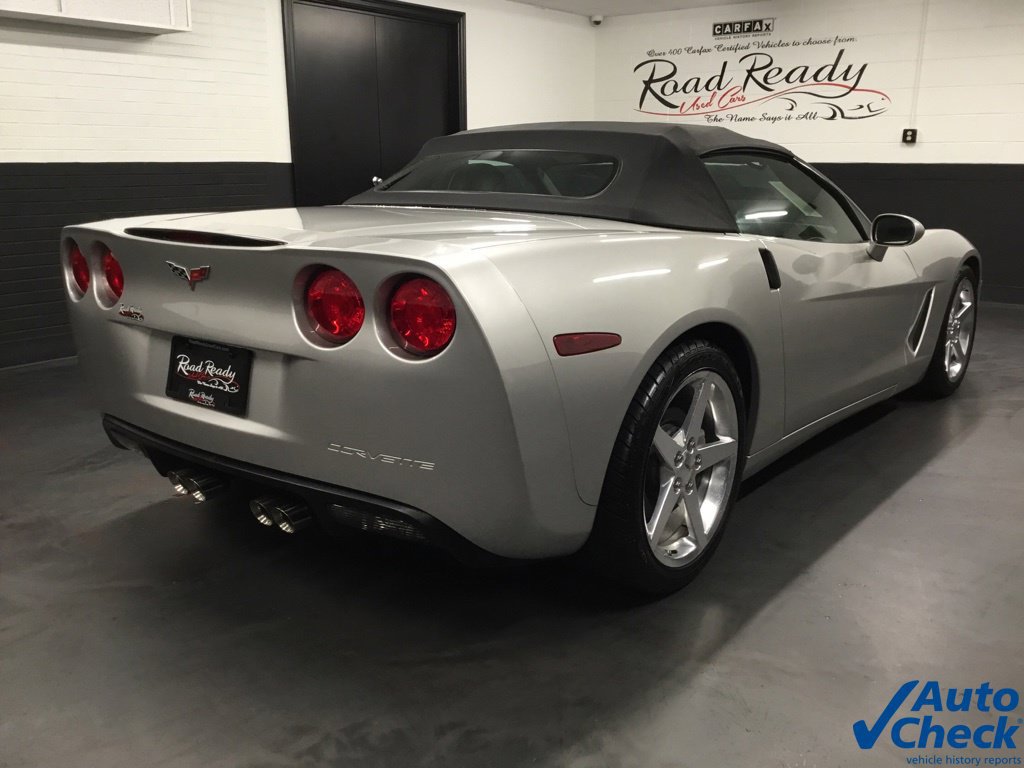 Used 2005 Chevrolet Corvette Convertible w/ Preferred Equipment Group RWD image 21