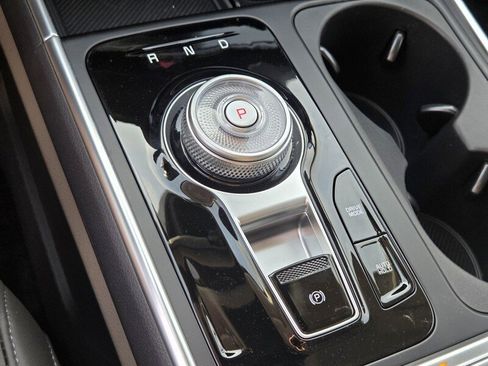 New 2026 Kia Carnival SX FWD image 15