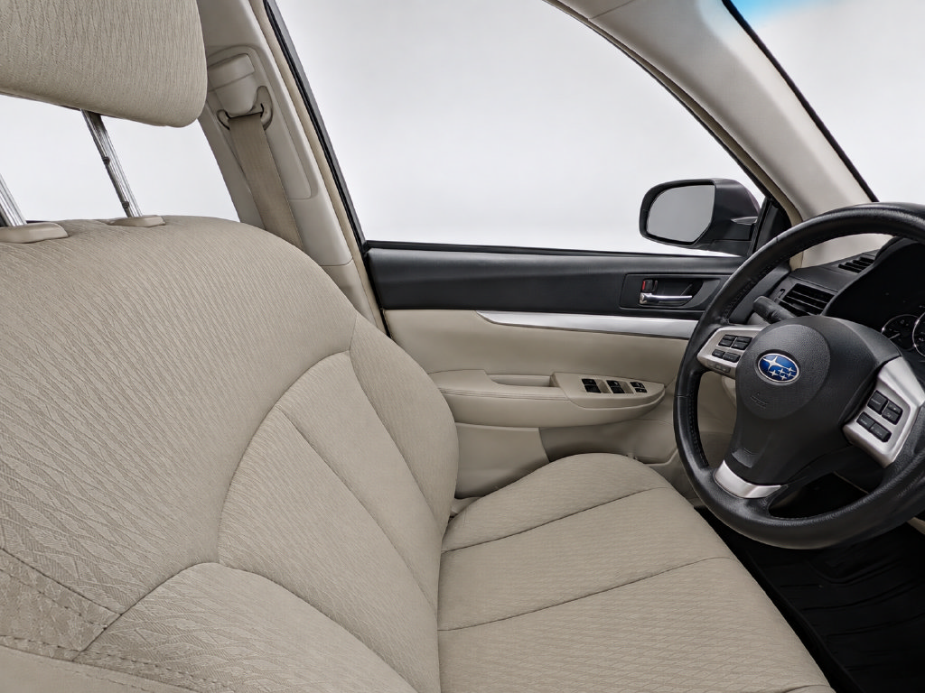 Used 2012 Subaru Outback 2.5i Premium AWD/4WD image 9