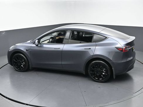Used 2023 Tesla Model Y Long Range AWD/4WD image 7