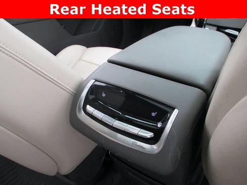 Used 2021 Cadillac XT6 Premium Luxury image 26