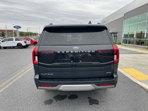 Used 2025 Ford Expedition Max Platinum AWD/4WD image 4