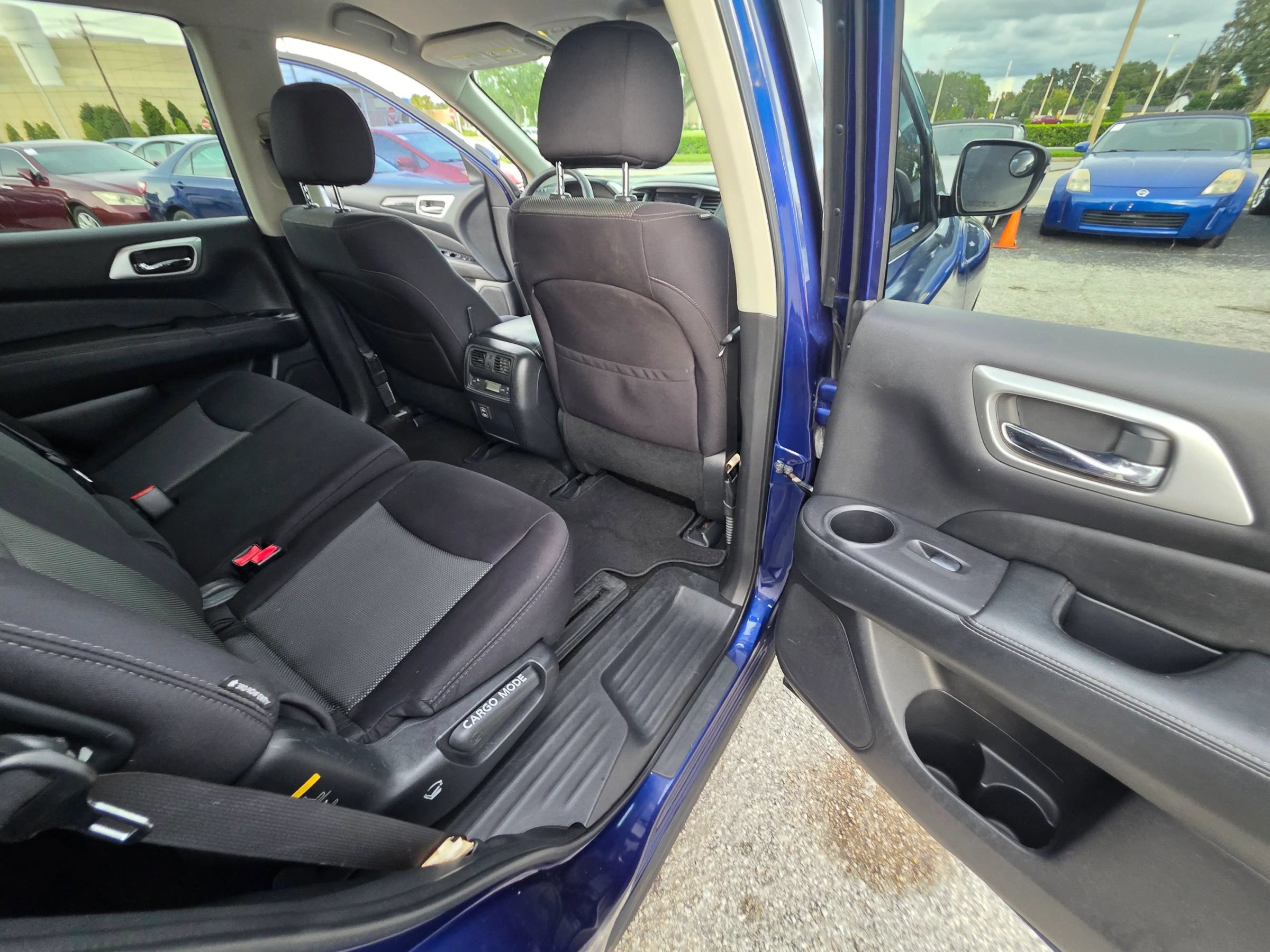 Used 2018 Nissan Pathfinder SV AWD/4WD image 20