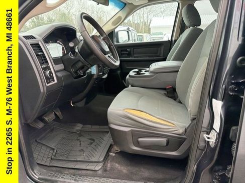 Used 2017 RAM 1500 Express AWD/4WD image 15