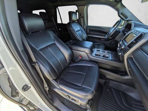 Used 2019 Ford Expedition XLT w/ Equipment Group 202A image 26