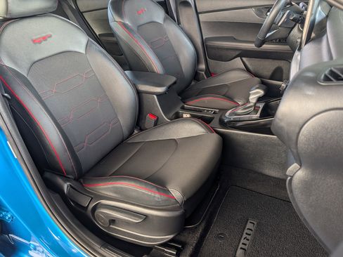 Used 2022 Kia Forte GT w/ GT Technology Package image 7