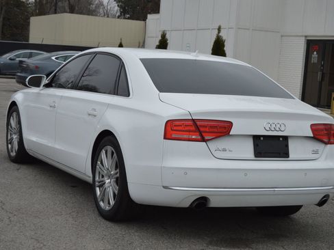 Used 2011 Audi A8 L 4.2 image 4