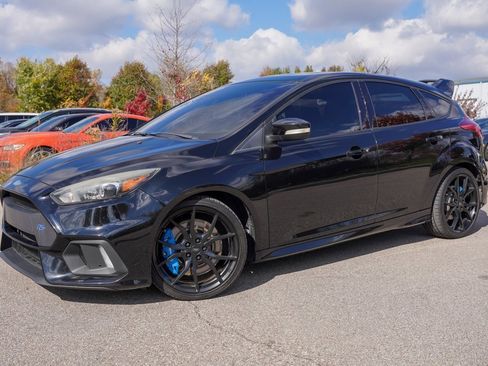 Used 2017 Ford Focus RS image 3