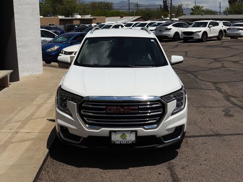 Used 2022 GMC Terrain SLT AWD/4WD image 15