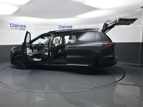Certified 2026 Kia Carnival SX Prestige FWD image 56