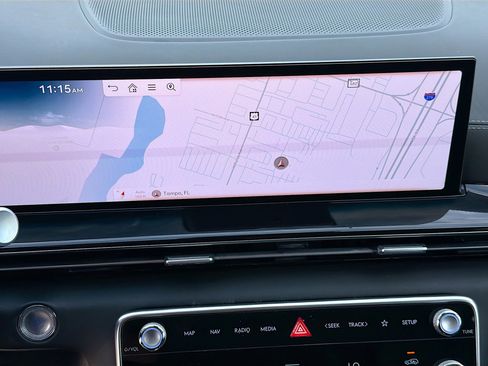 Used 2025 Genesis GV80 2.5T image 31