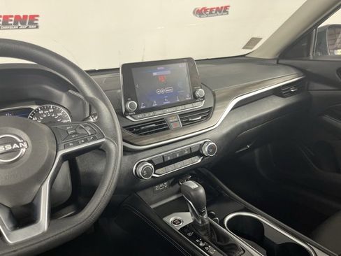 Used 2023 Nissan Altima 2.5 SV image 17