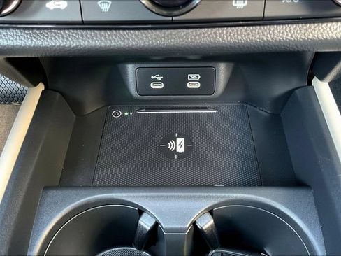 Used 2026 Honda HR-V LX image 18