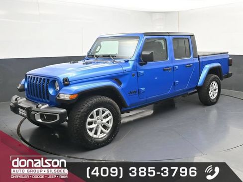 Used 2023 Jeep Gladiator Sport AWD/4WD image 5