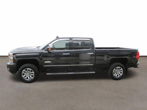 Used 2018 Chevrolet Silverado 3500 High Country AWD/4WD image 6