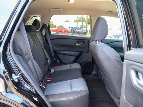 Used 2025 Nissan Rogue SV FWD image 10